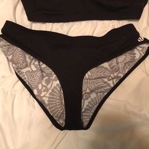 lululemon athletica Swim - Lululemon bikini - reversible lululemon athletica Swim - Lululemon bikini - reversible